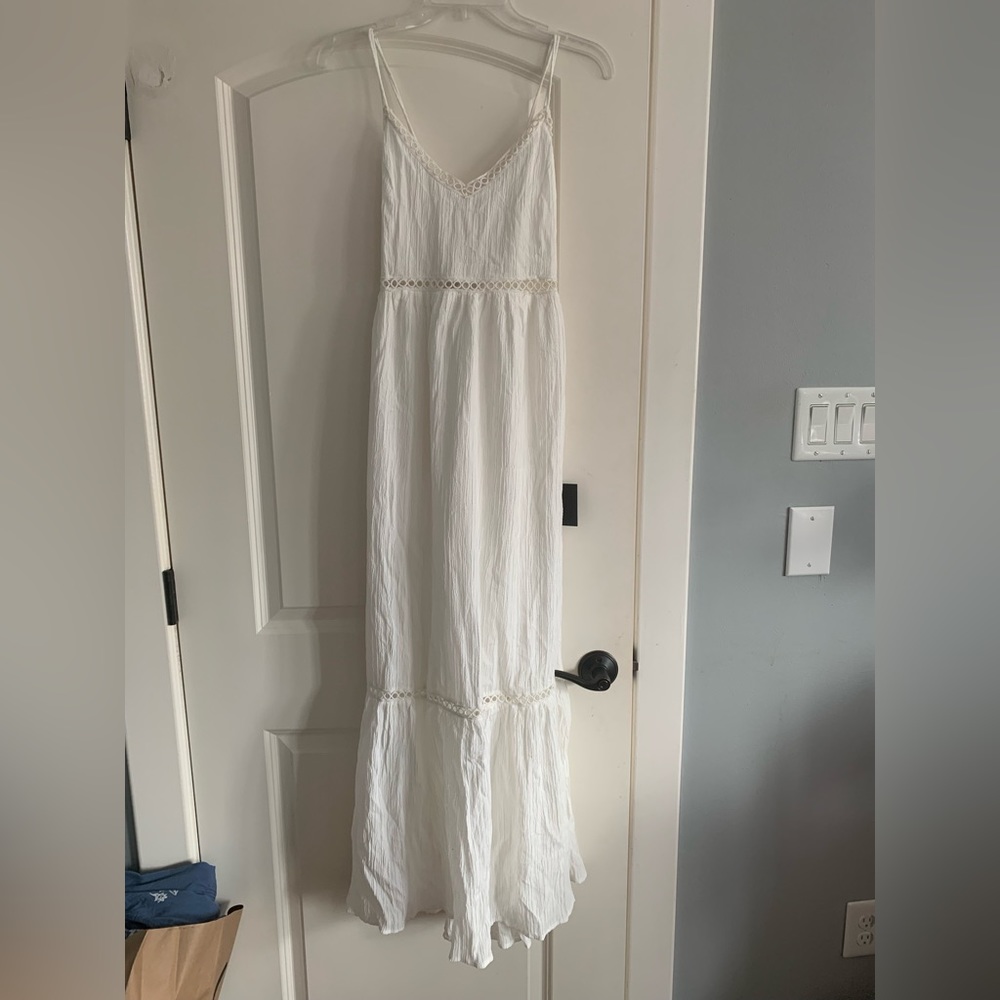 White Lulu’s spaghetti-strap sundress